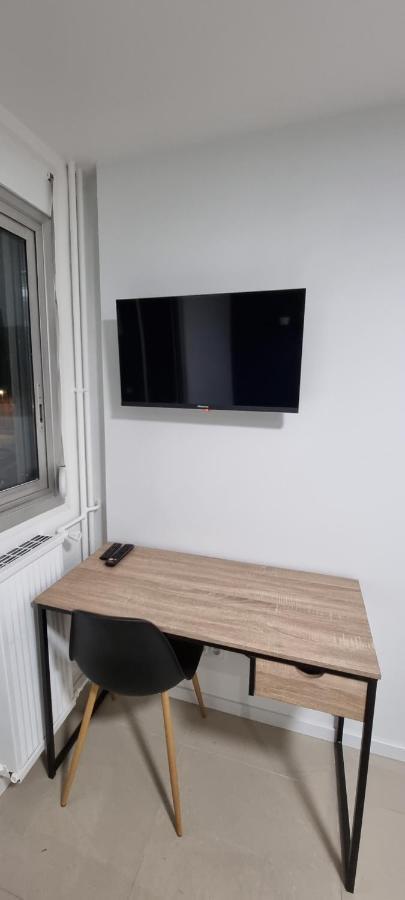 Chambres Avec Douche Privative Dans Appartement Partage - Metro - Wifi Toulouse Exterior foto